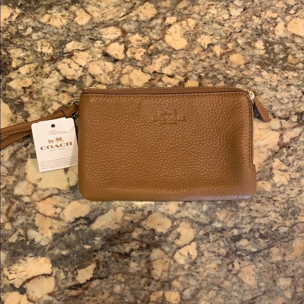 Coach wristlet wallet
